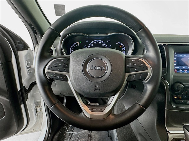 Vehicle image 12 of 28