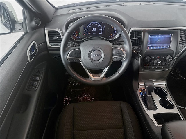 Vehicle image 20 of 28