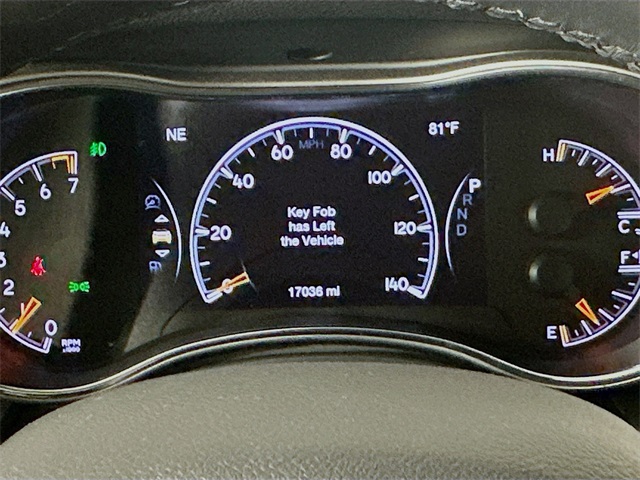 Vehicle image 9 of 28