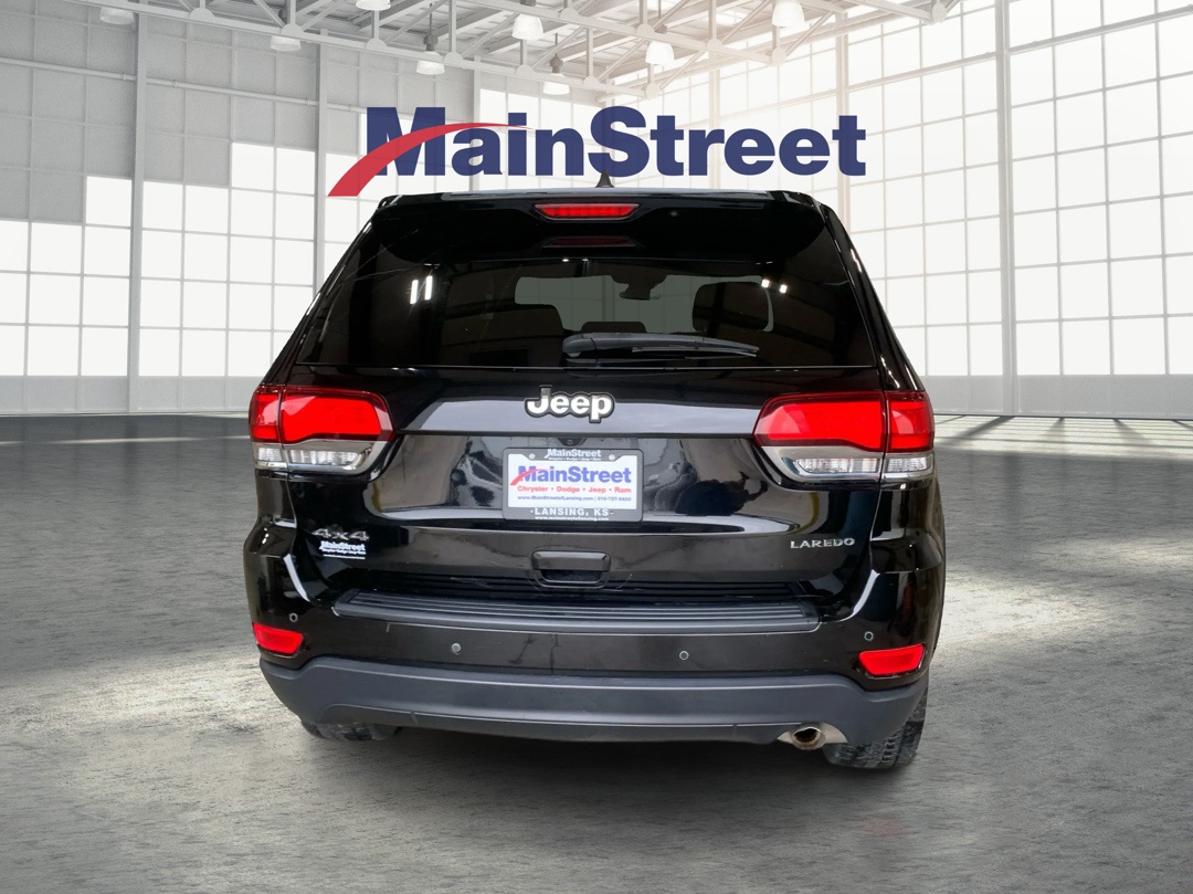 Vehicle image 11 of 32