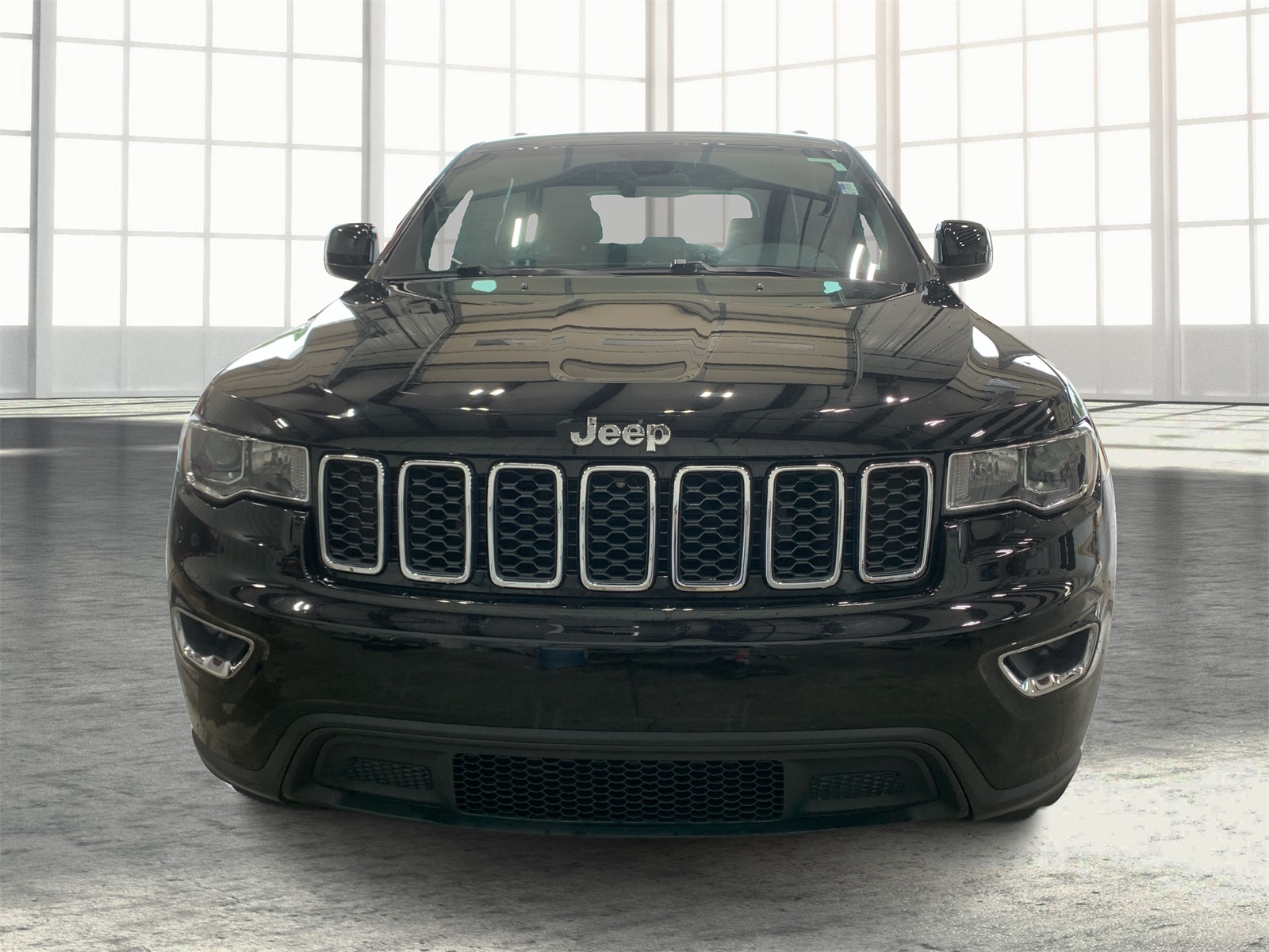 Vehicle image 2 of 32