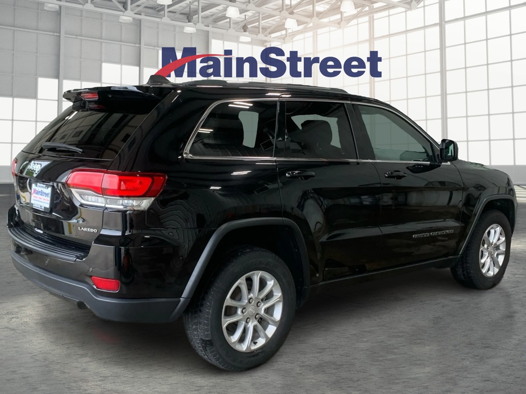 Vehicle image 7 of 32