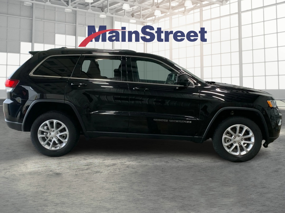 Vehicle image 5 of 32