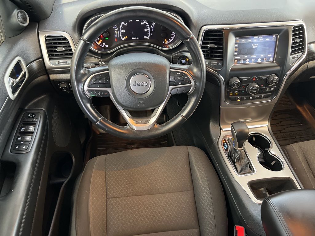 Vehicle image 22 of 45