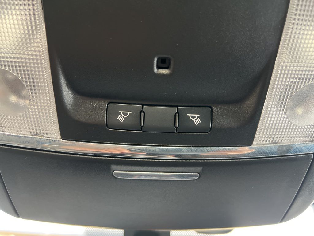 Vehicle image 38 of 45