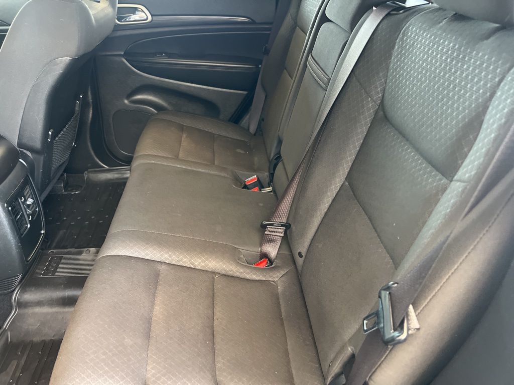 Vehicle image 21 of 45