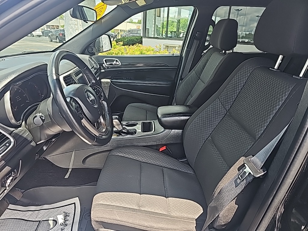 Vehicle image 13 of 26