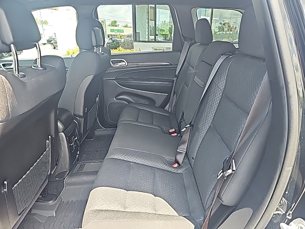 Vehicle image 12 of 26