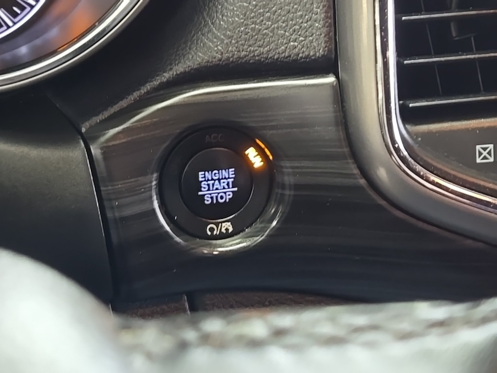 Vehicle image 29 of 35