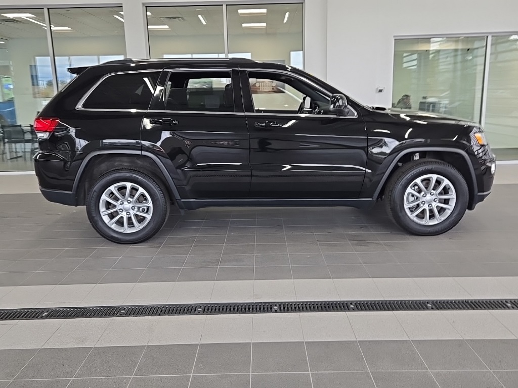 Vehicle image 9 of 35