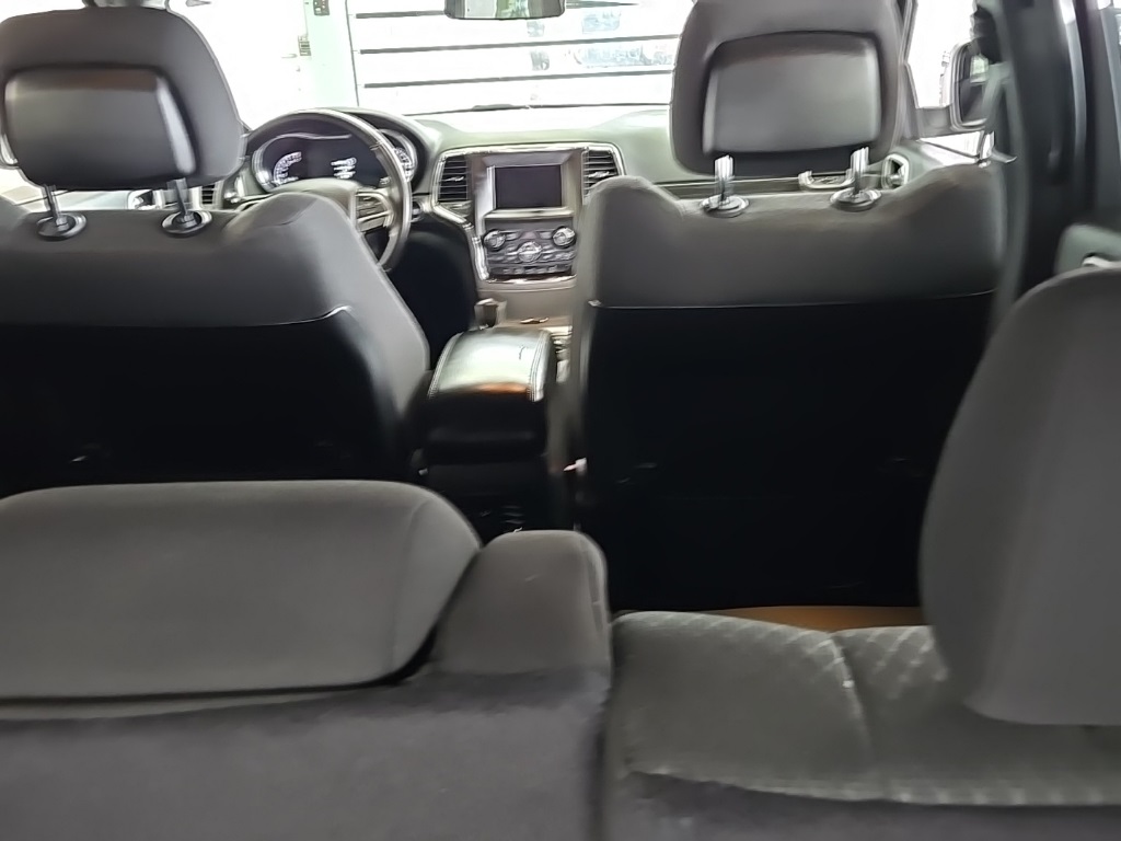 Vehicle image 28 of 35