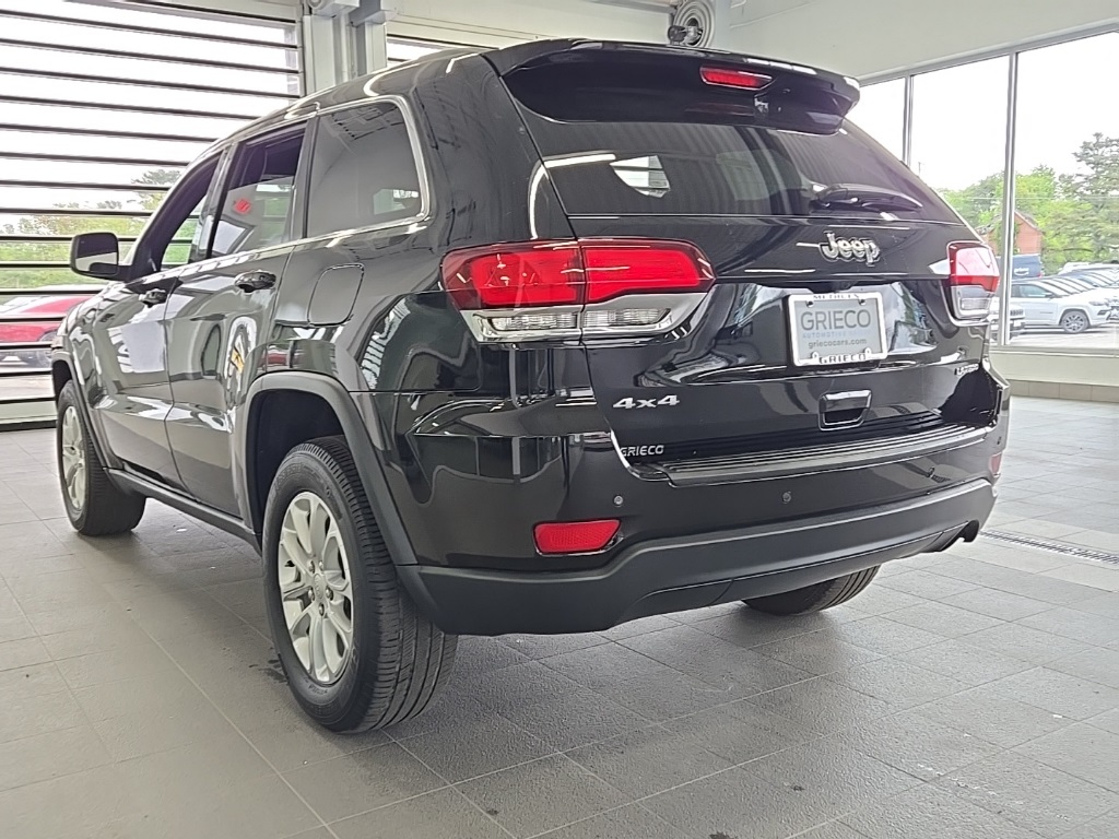 Vehicle image 13 of 35