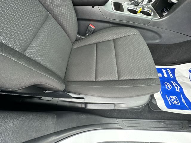 Vehicle image 23 of 24