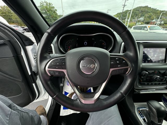 Vehicle image 14 of 24