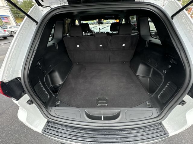 Vehicle image 22 of 24