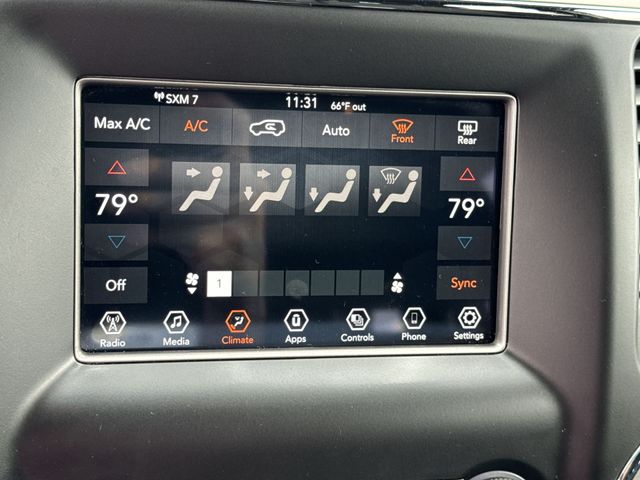 Vehicle image 16 of 24