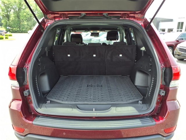 Vehicle image 10 of 21