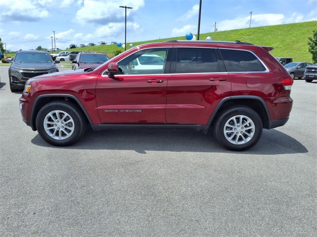 Vehicle image 8 of 21