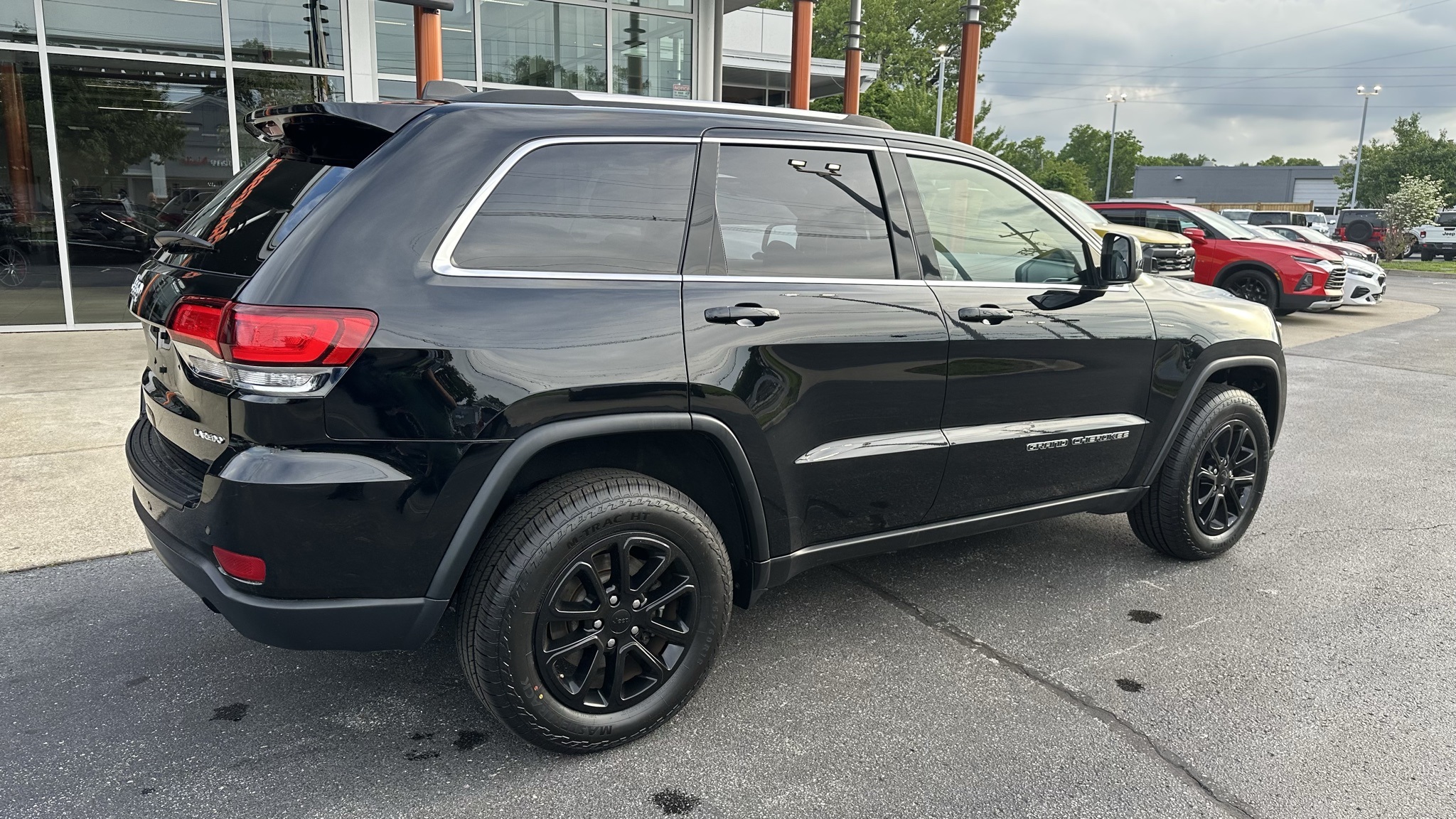 Vehicle image 5 of 26