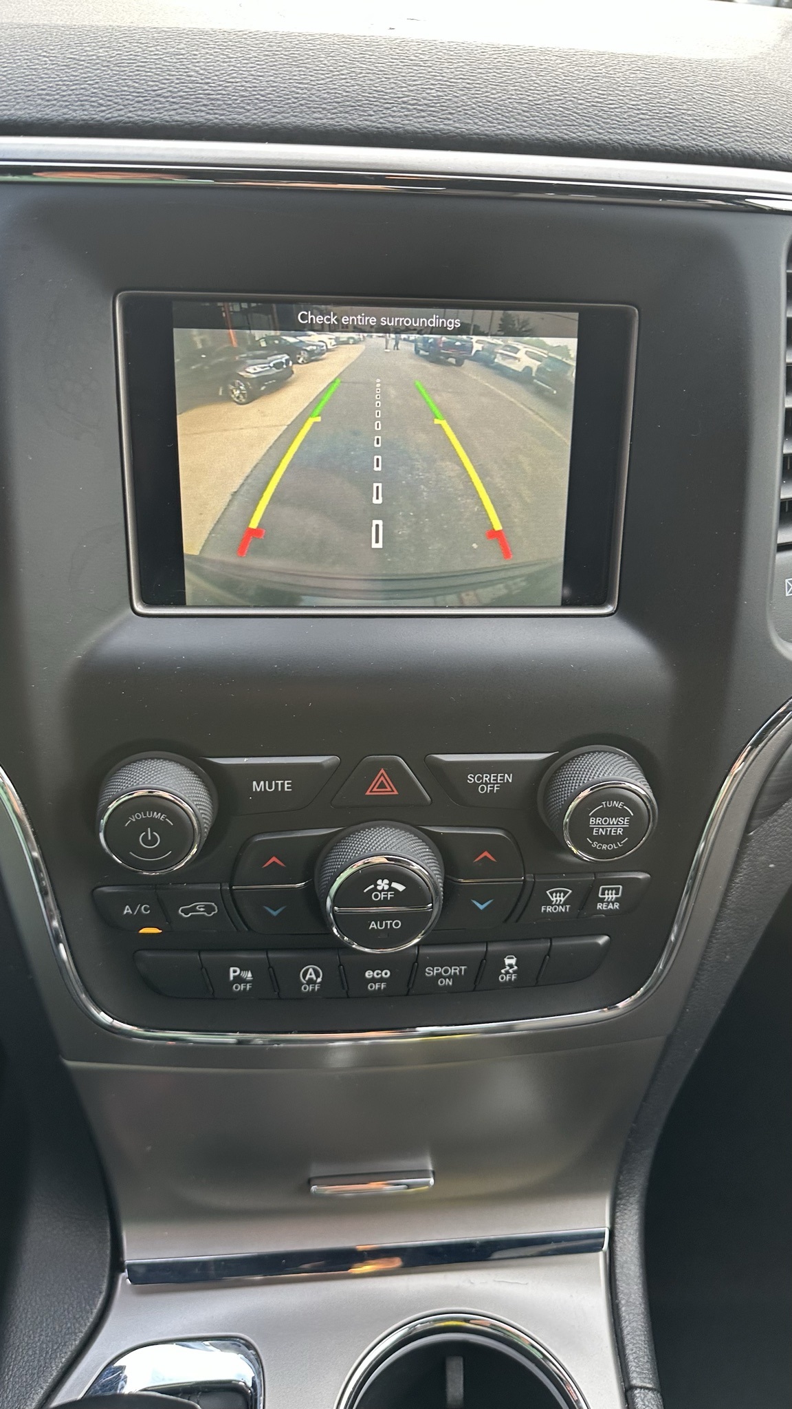 Vehicle image 25 of 26