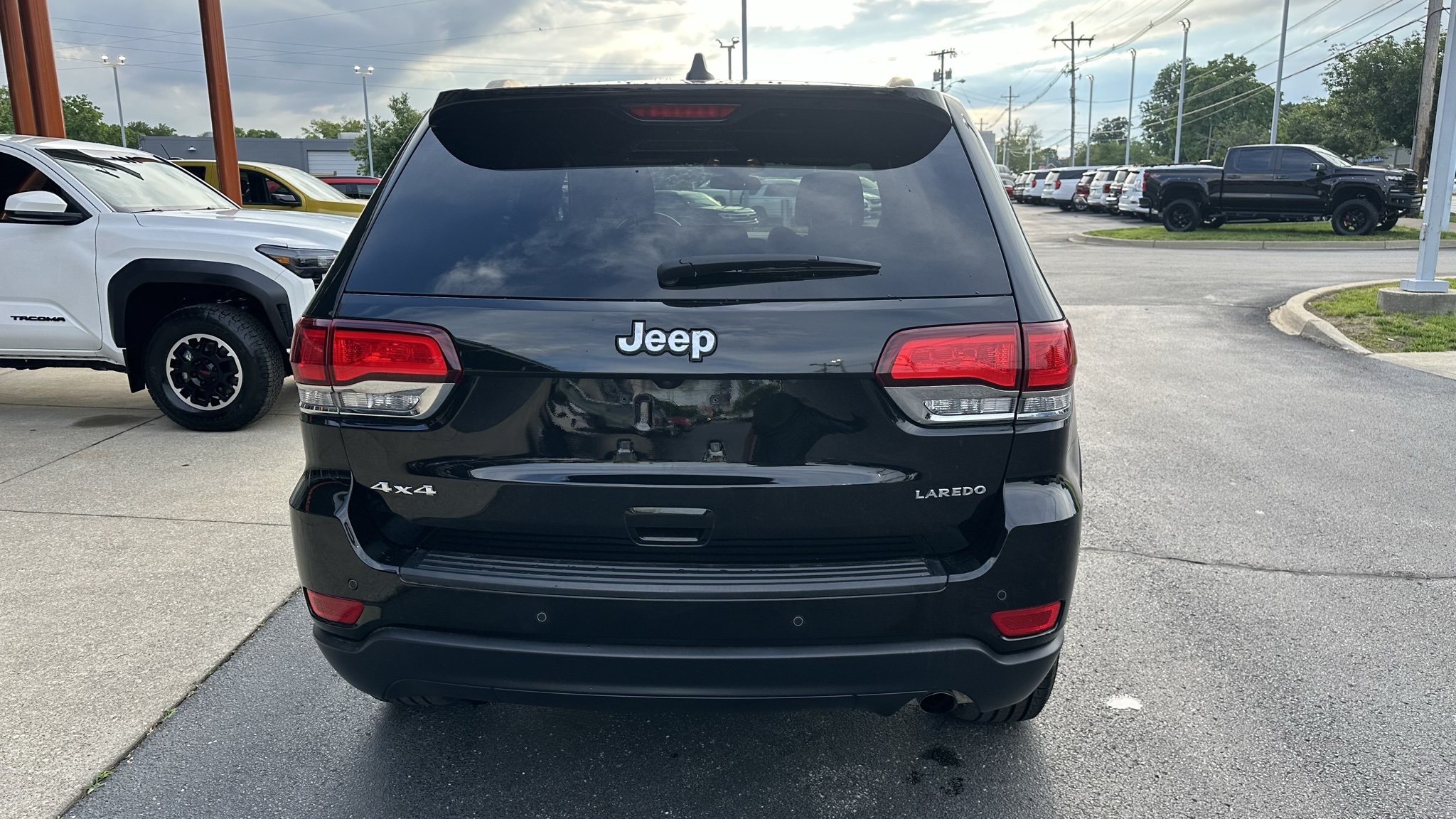 Vehicle image 8 of 26