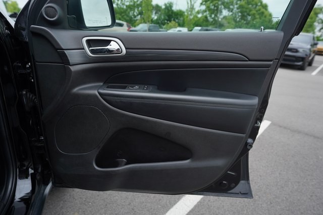 Vehicle image 22 of 37