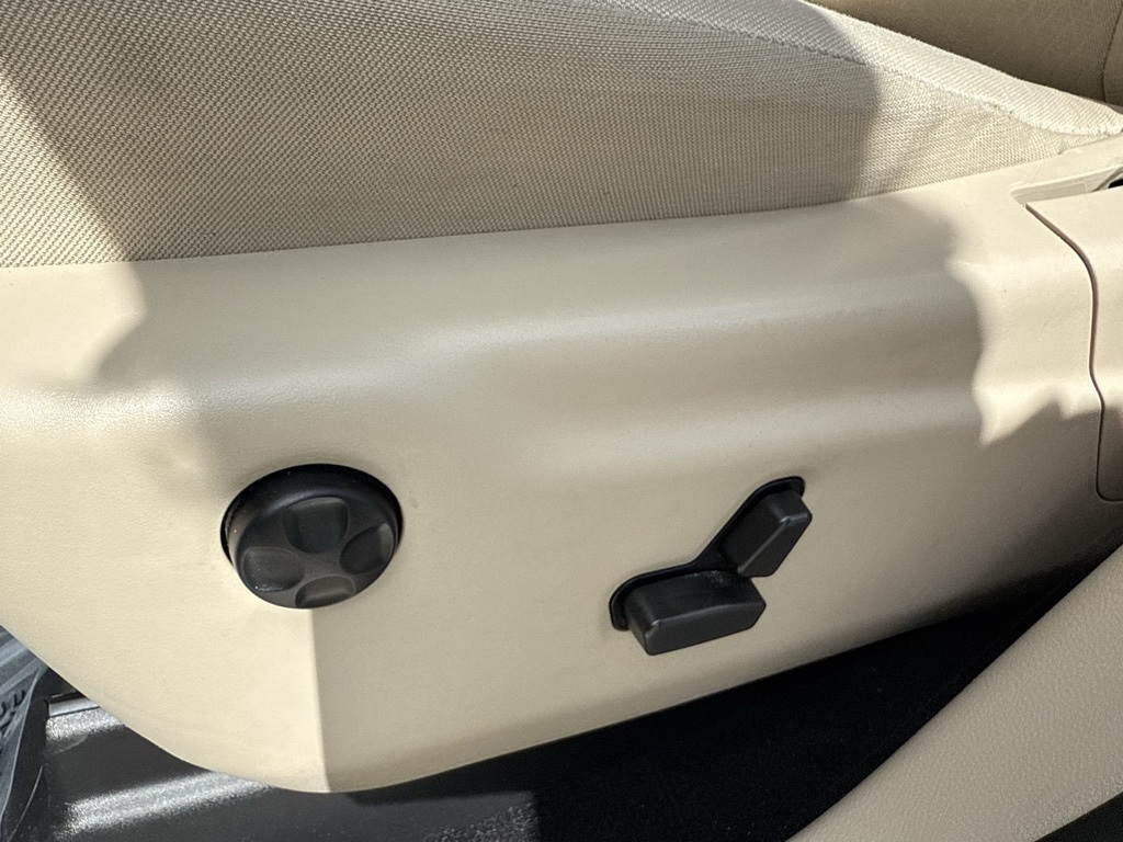 Vehicle image 28 of 28