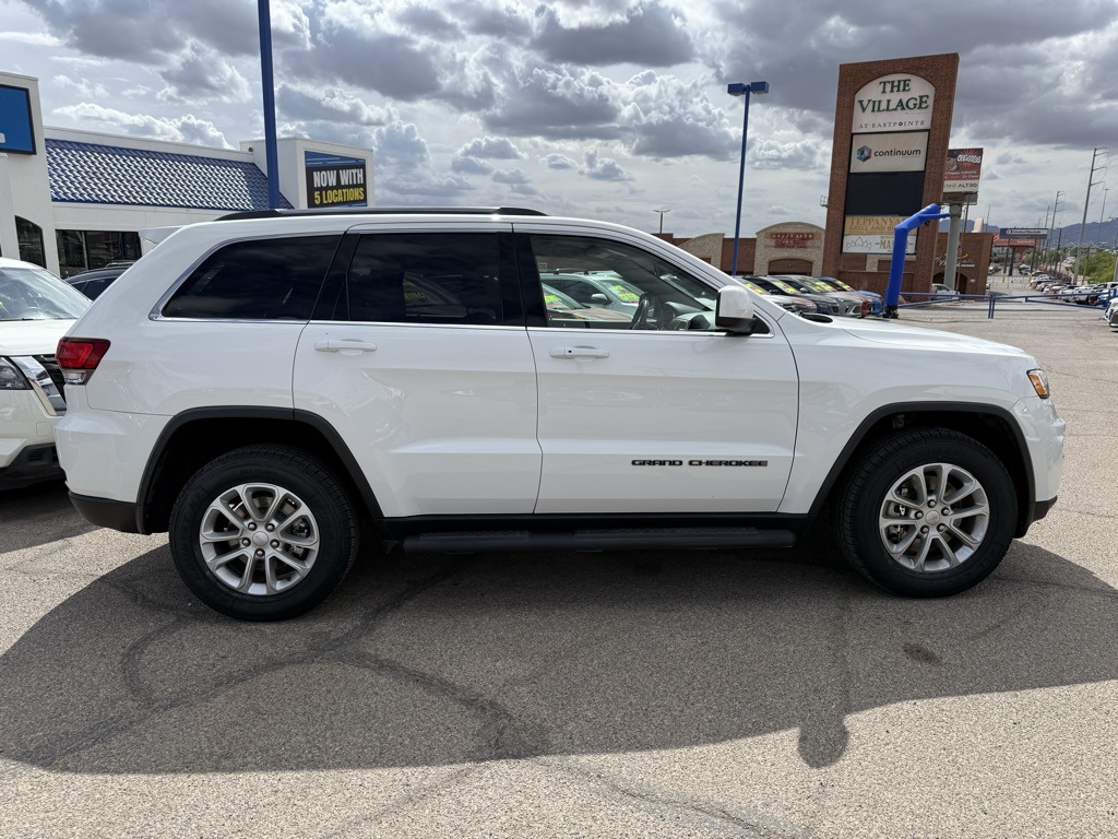 Vehicle image 3 of 28