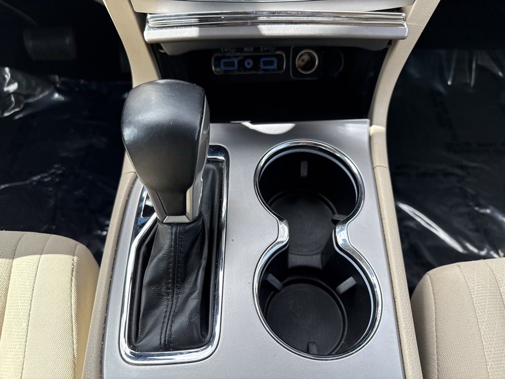 Vehicle image 19 of 28