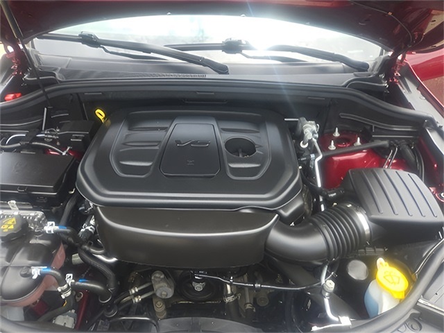 Vehicle image 8 of 25