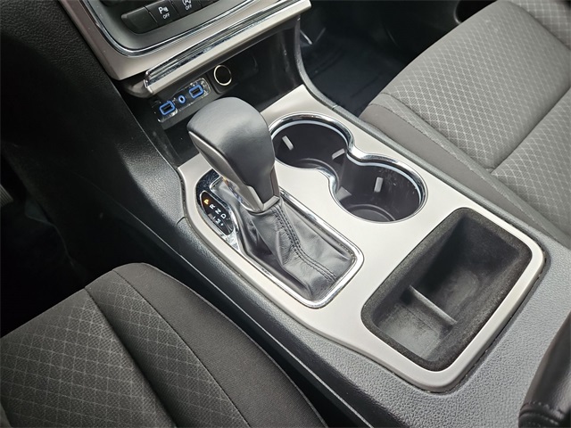 Vehicle image 12 of 23
