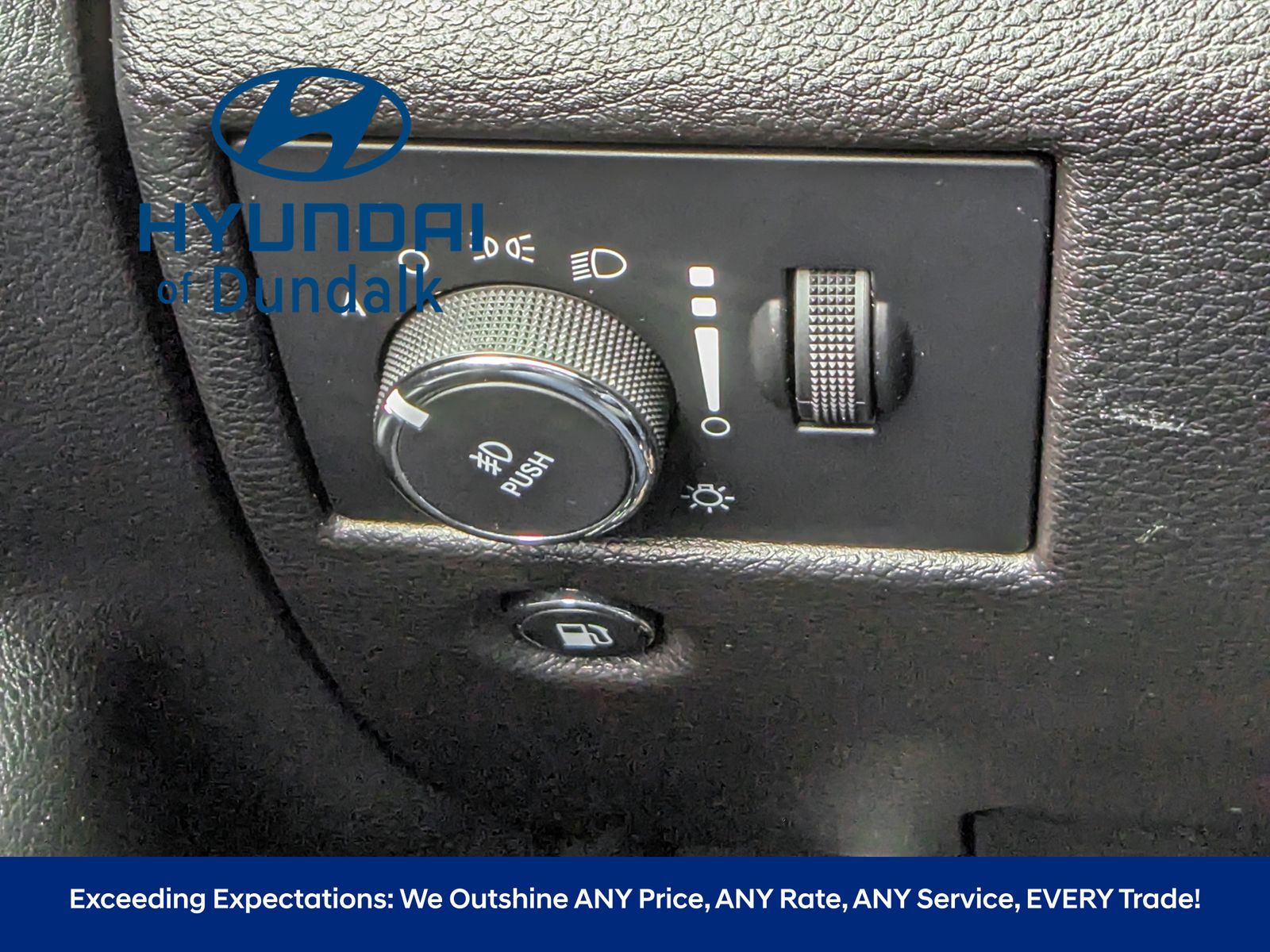 Vehicle image 31 of 34