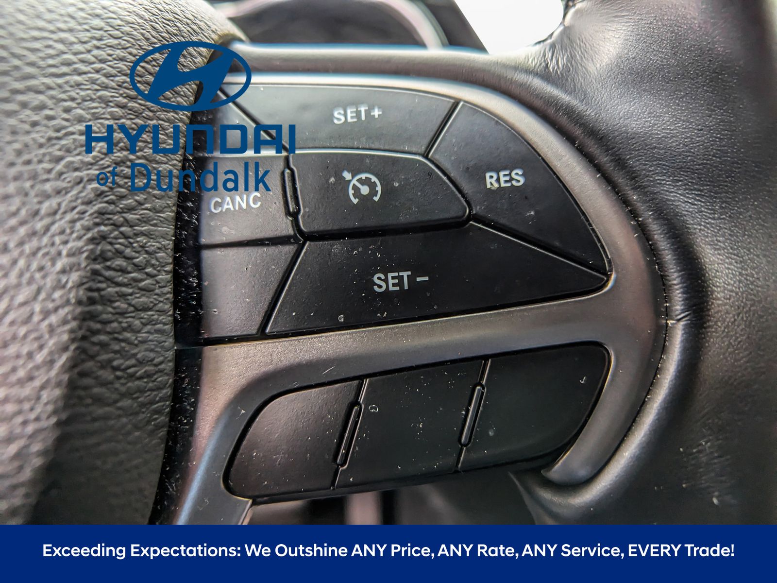 Vehicle image 27 of 34