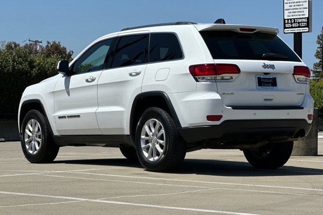 Vehicle image 8 of 37