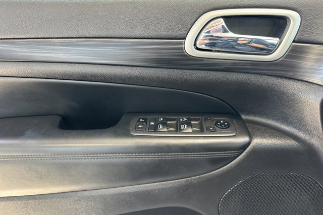 Vehicle image 12 of 37