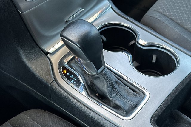 Vehicle image 25 of 37