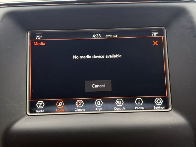 Vehicle image 33 of 56