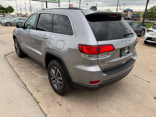 Vehicle image 10 of 56