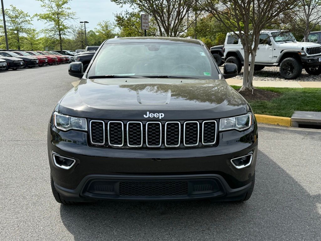 Vehicle image 3 of 32