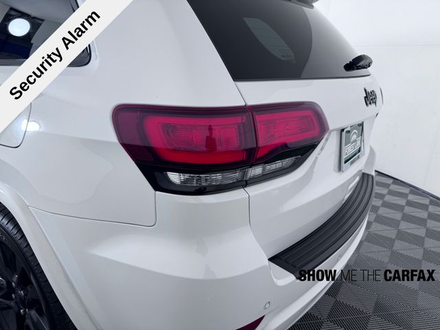 Vehicle image 37 of 40
