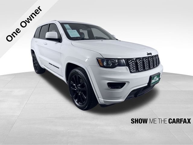 Vehicle image 4 of 40