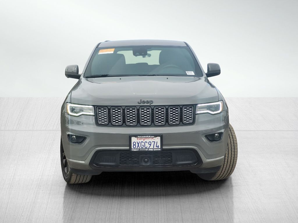 Vehicle image 2 of 25