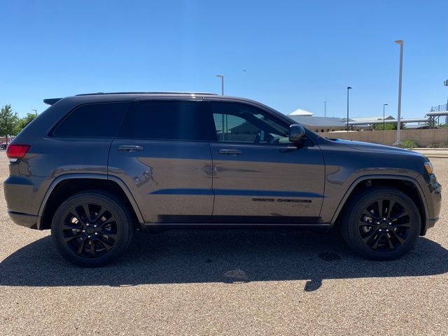 Vehicle image 3 of 21