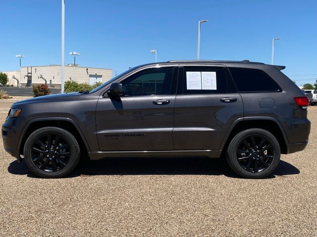 Vehicle image 7 of 21