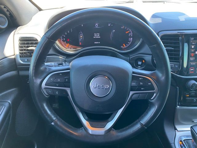 Vehicle image 15 of 21