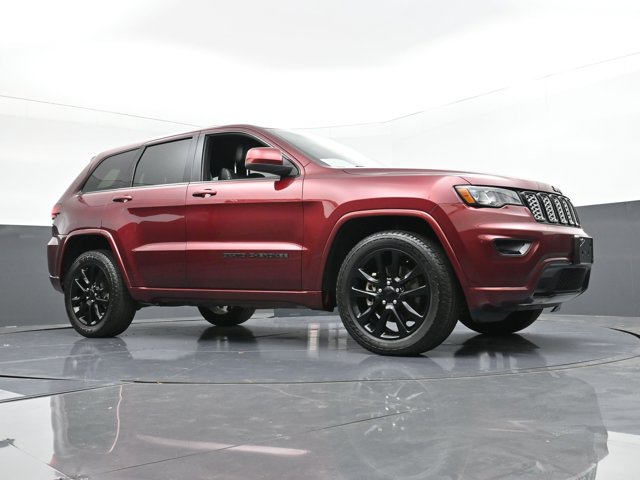 Vehicle image 13 of 40