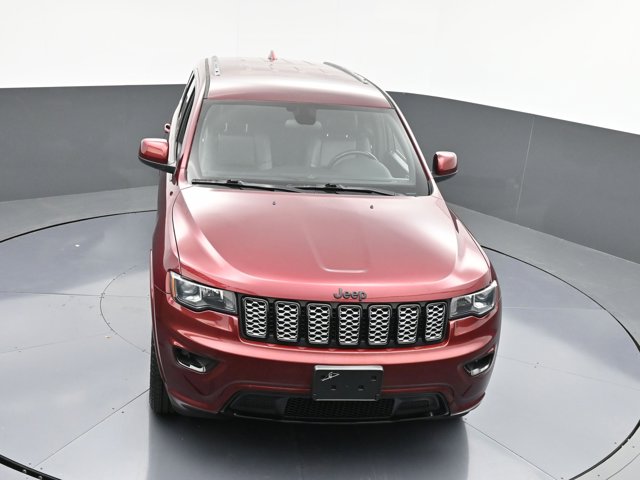 Vehicle image 8 of 40