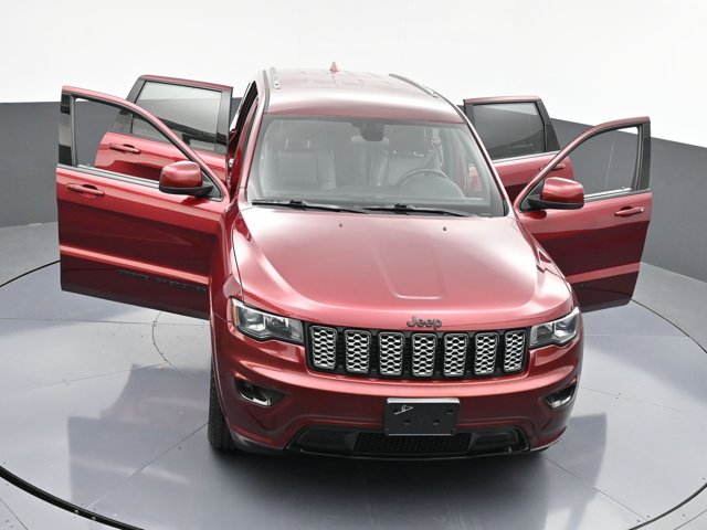 Vehicle image 7 of 40