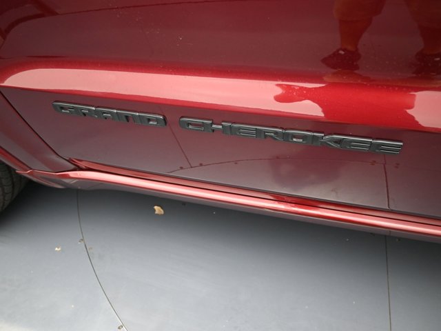 Vehicle image 31 of 40