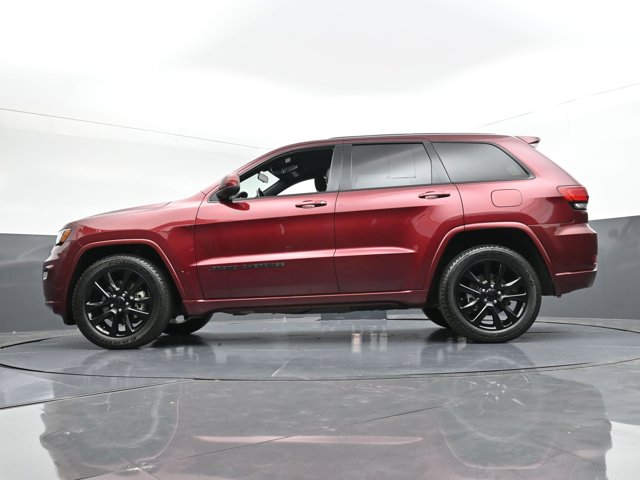 Vehicle image 27 of 40